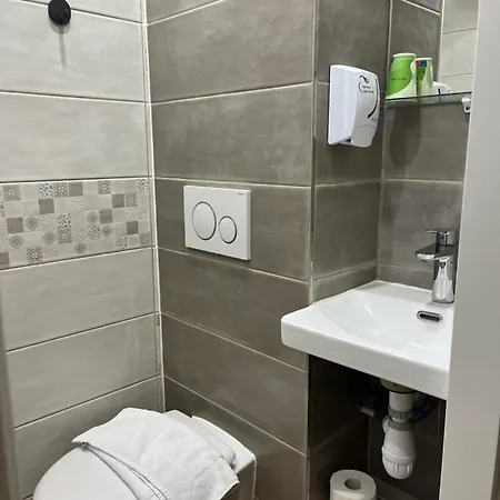 Brit La Bonne Etape 3*