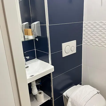 Brit La Bonne Etape Otel Évreux
