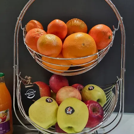 Brit La Bonne Etape 3* 에브뢰