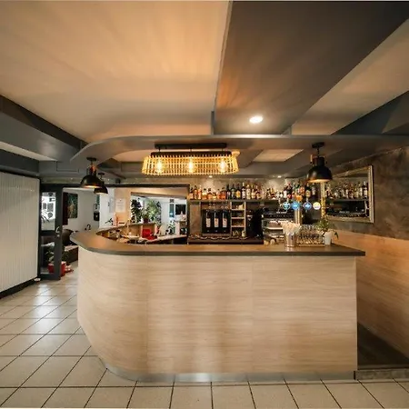 Brit La Bonne Etape Hotel Évreux