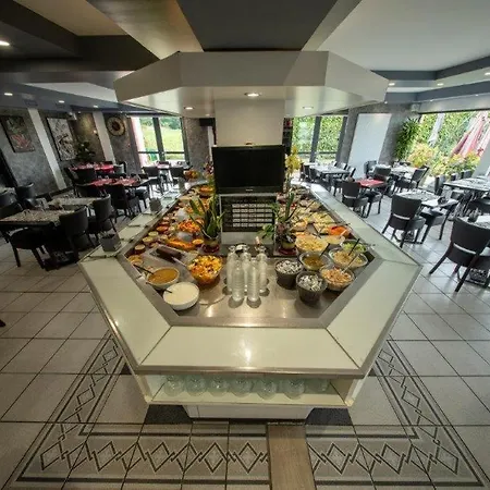 Brit La Bonne Etape 3*