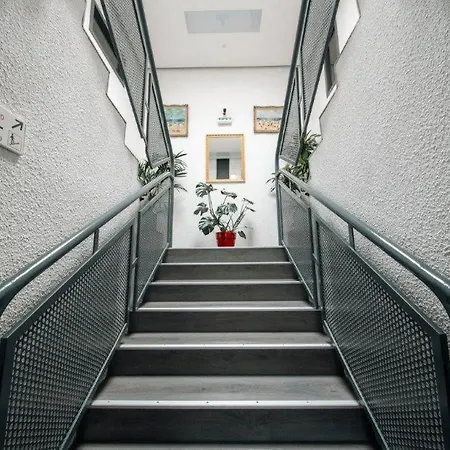 Brit La Bonne Etape Hotel Évreux