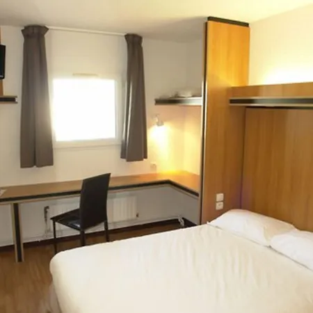 Brit La Bonne Etape Hotel Évreux